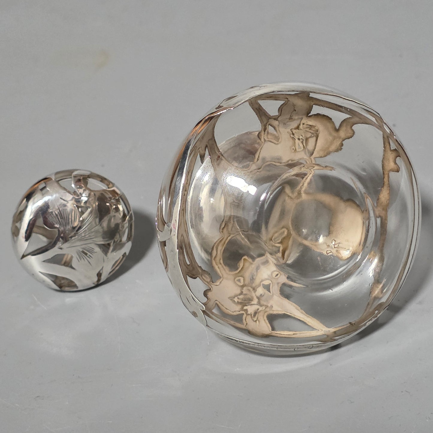 Art Nouveau Art Glass Scent Bottle, Alvin Sterling Silver Overlay C1910