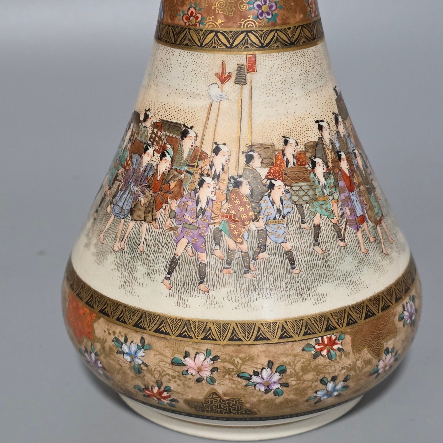 Fine Antique Japanese Satsuma Ovoid Vase – Signed Dozan – Meiji Era (late 19th Century)