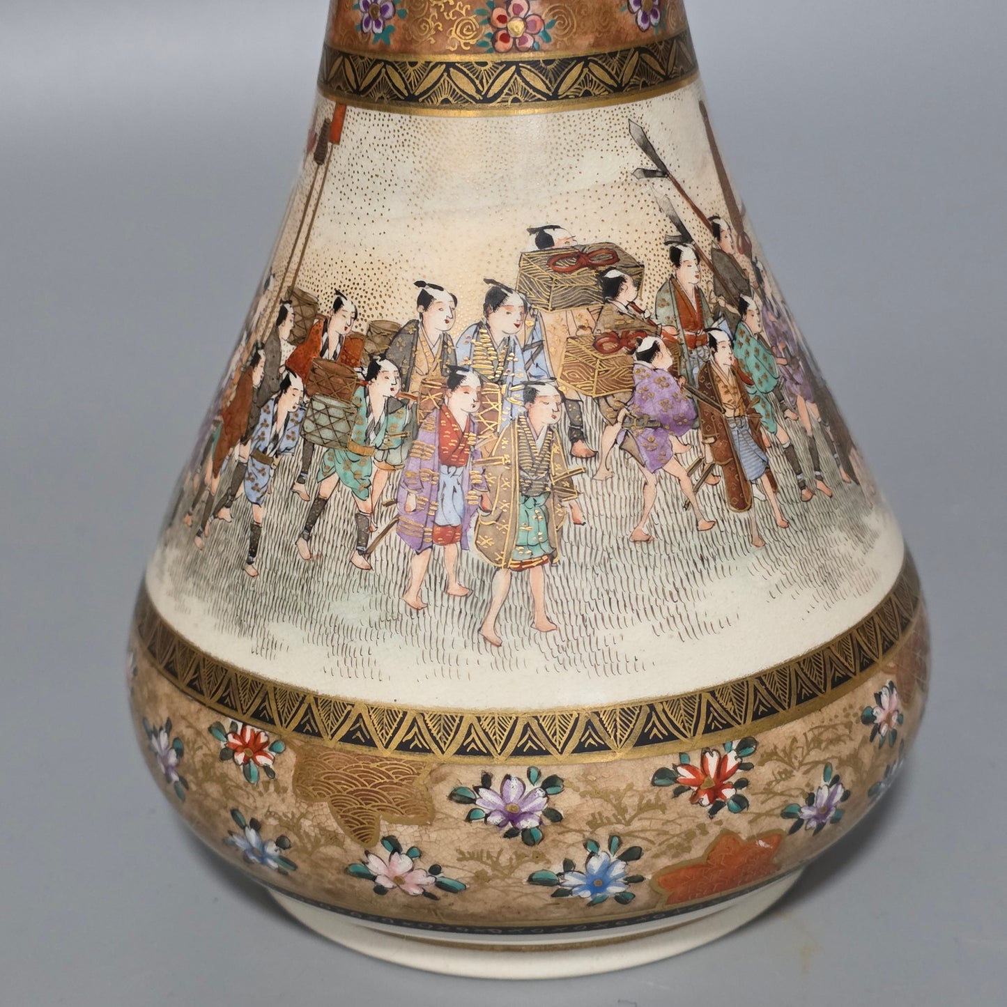 Fine Antique Japanese Satsuma Ovoid Vase – Signed Dozan – Meiji Era (late 19th Century)