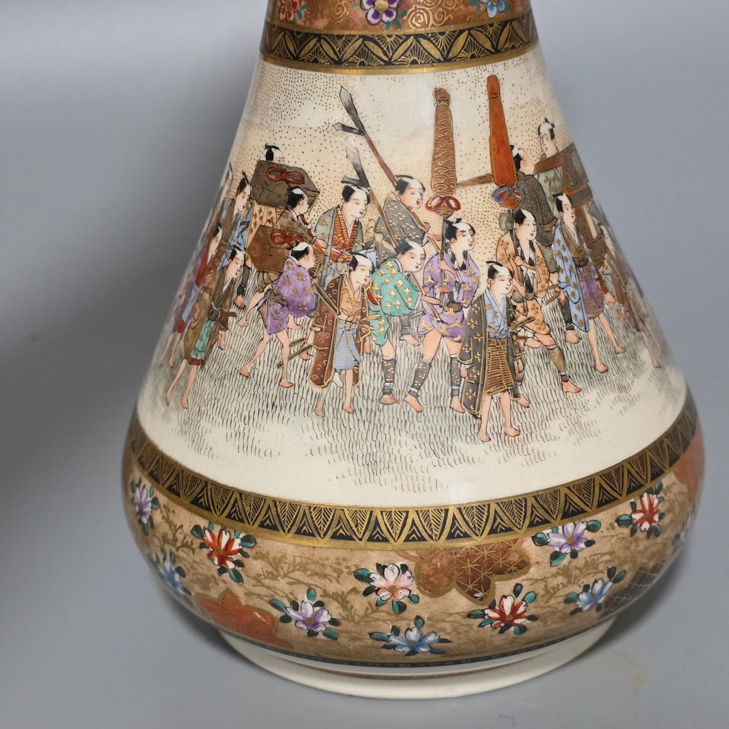 Fine Antique Japanese Satsuma Ovoid Vase – Signed Dozan – Meiji Era (late 19th Century)