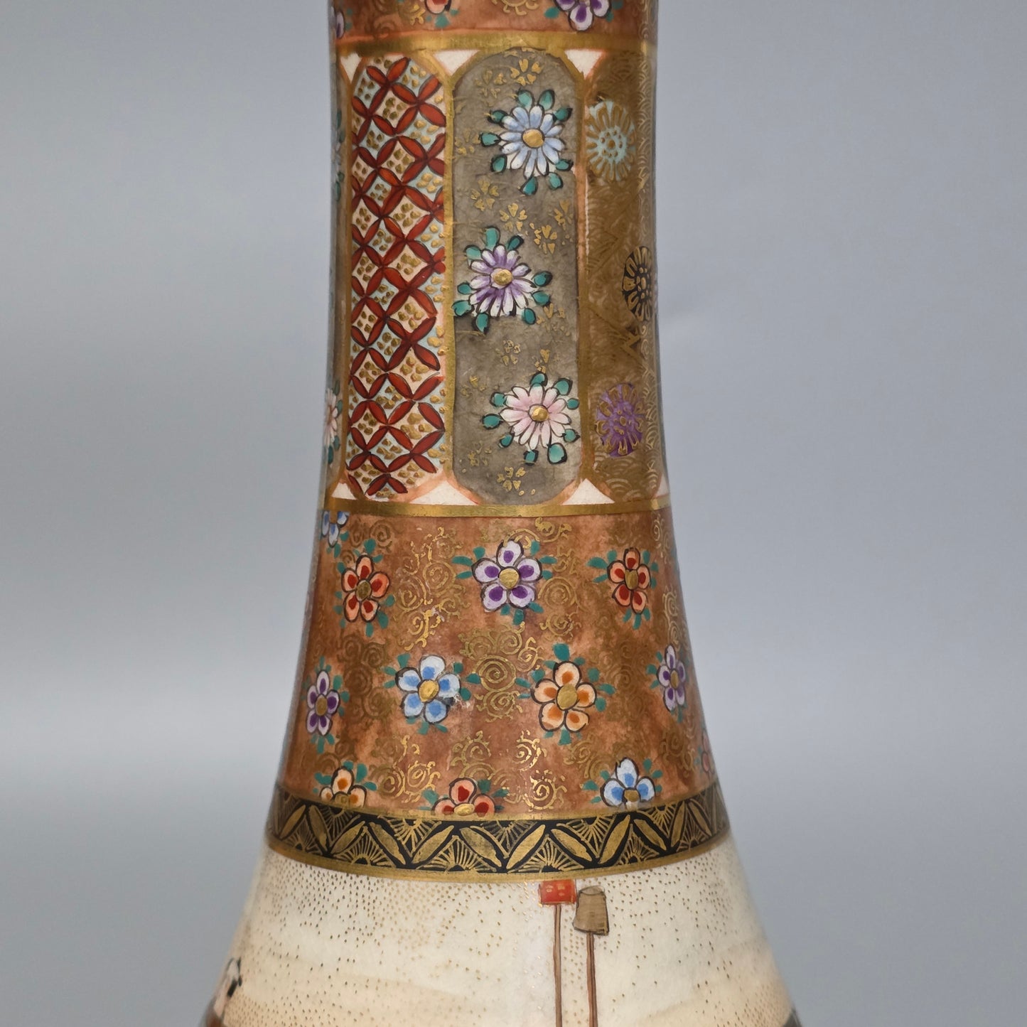 Fine Antique Japanese Satsuma Ovoid Vase – Signed Dozan – Meiji Era (late 19th Century)