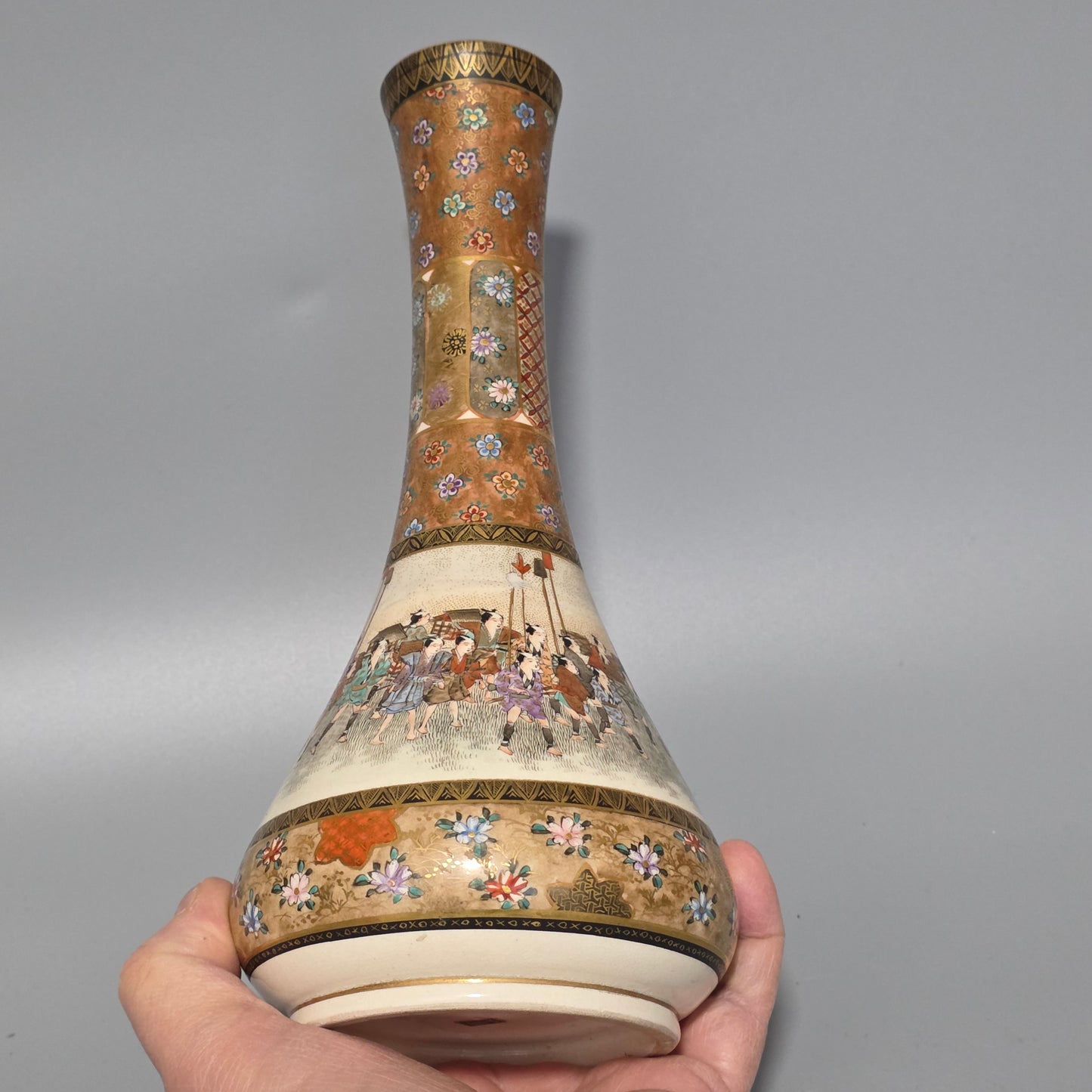Fine Antique Japanese Satsuma Ovoid Vase – Signed Dozan – Meiji Era (late 19th Century)
