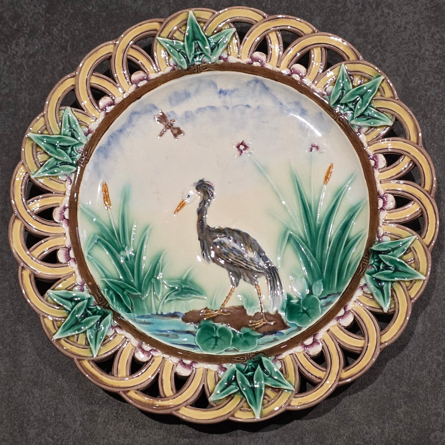 Wedgwood Majolica Heron Plate - Joseph Théodore Deck – England, 1871