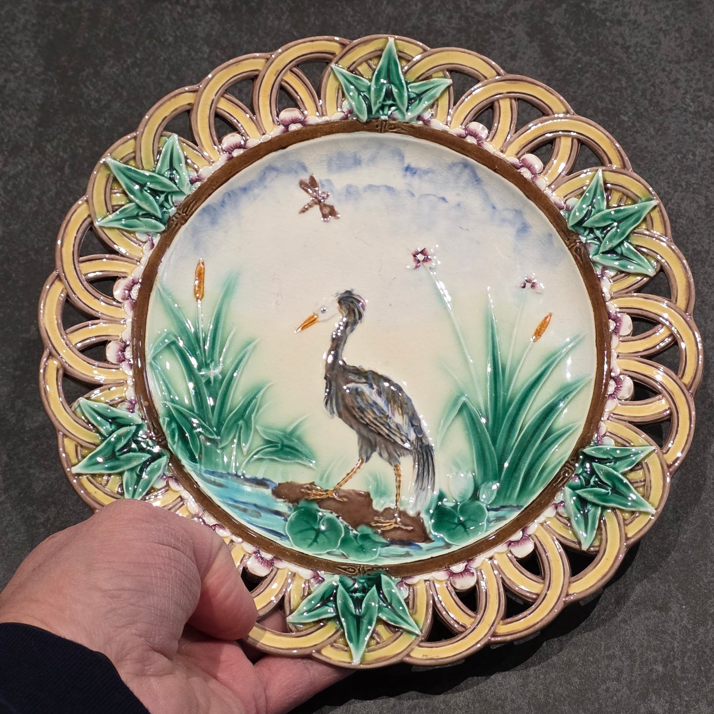 Wedgwood Majolica Heron Plate - Joseph Théodore Deck – England, 1871