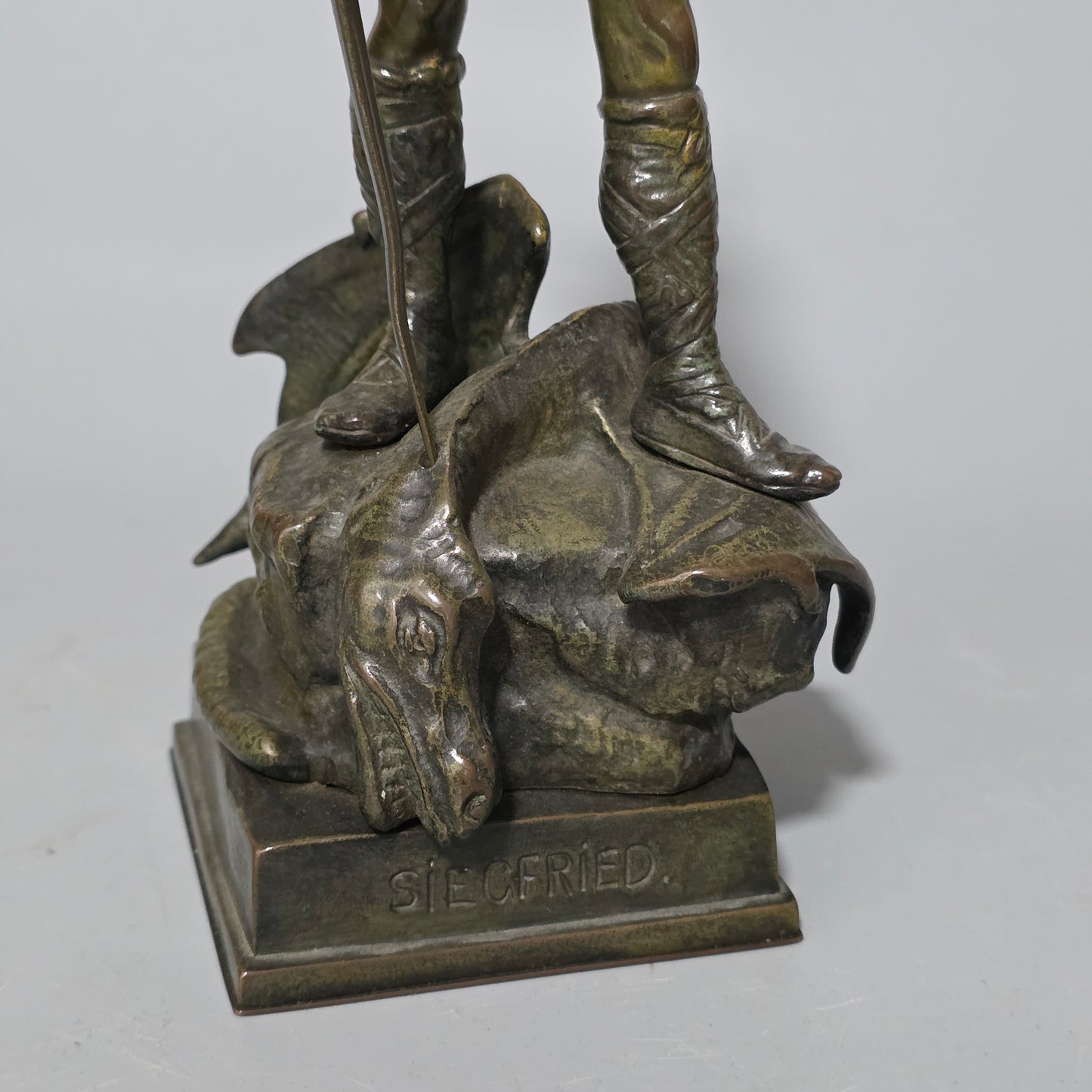 Ruffino Besserdich (1858–1915) – “Siegfried” Bronze Sculpture