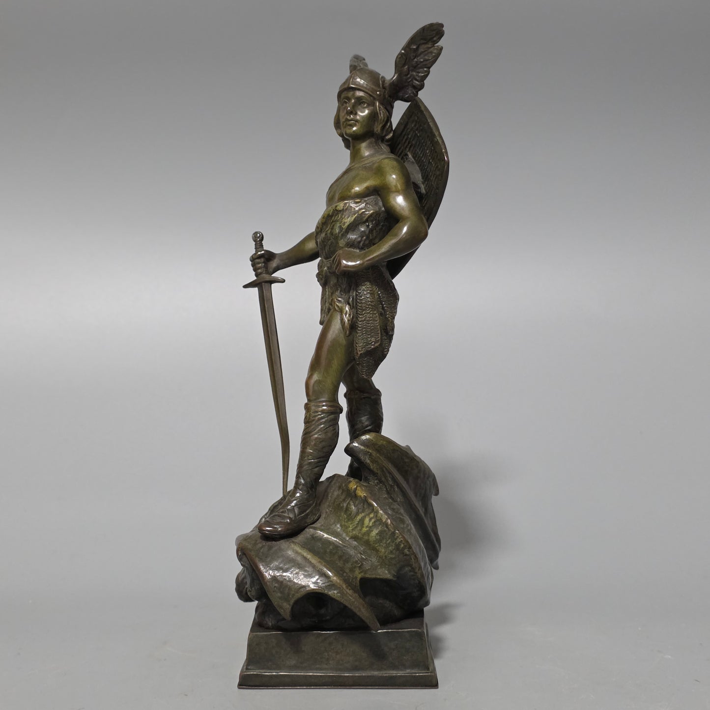 Ruffino Besserdich (1858–1915) – “Siegfried” Bronze Sculpture