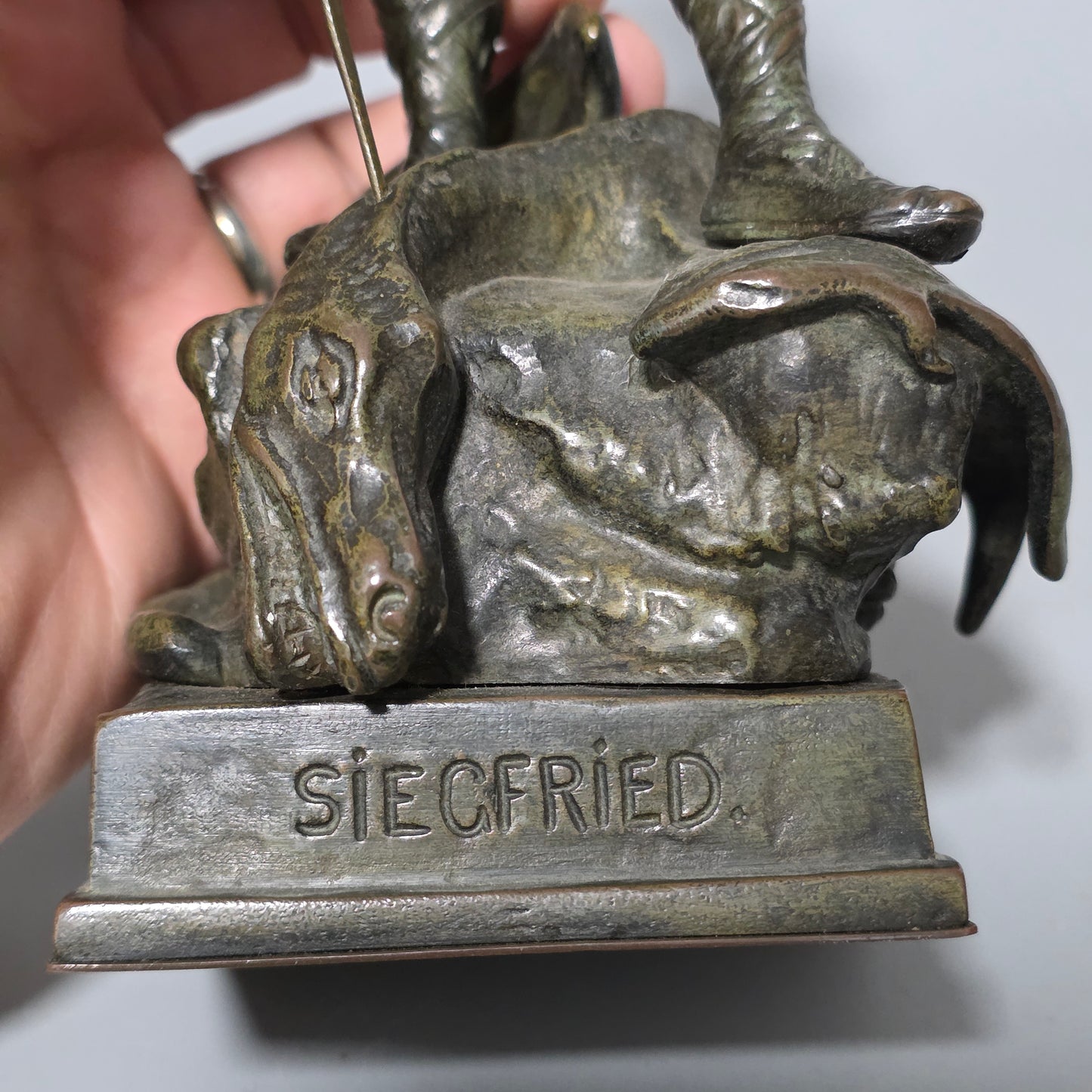 Ruffino Besserdich (1858–1915) – “Siegfried” Bronze Sculpture