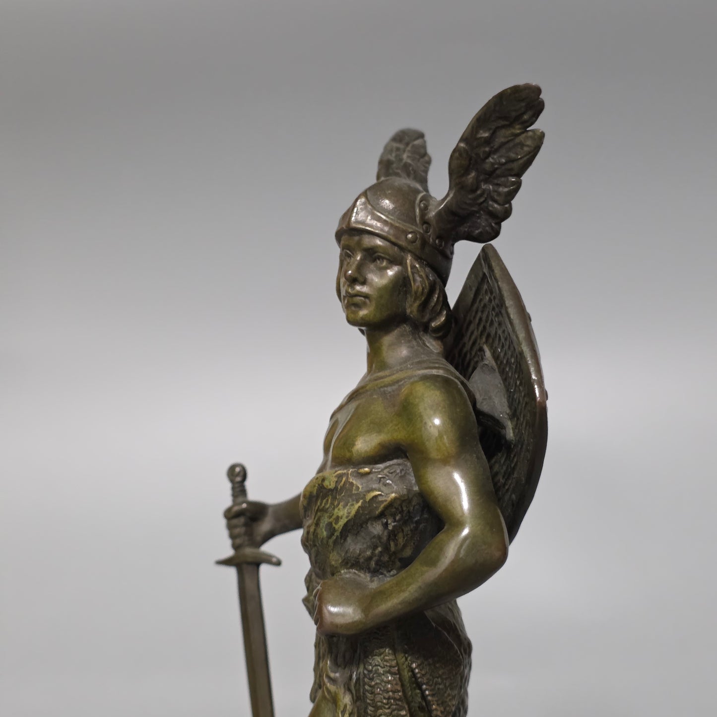 Ruffino Besserdich (1858–1915) – “Siegfried” Bronze Sculpture