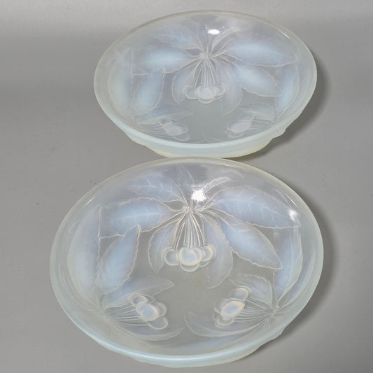 Pair of Signed 1930s French Opalescent Glass Bowls – G Vallon – Vintage Cherries Design
