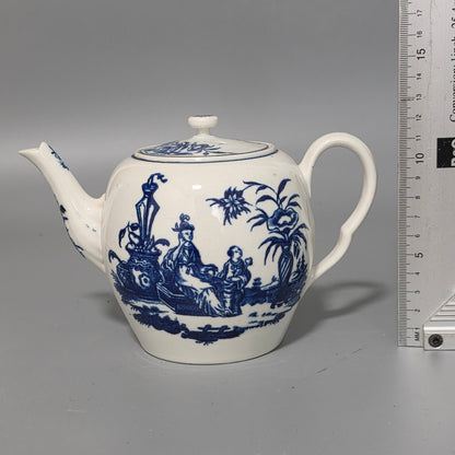 Worcester 18thc Blue And White Teapot La Terre Pattern
