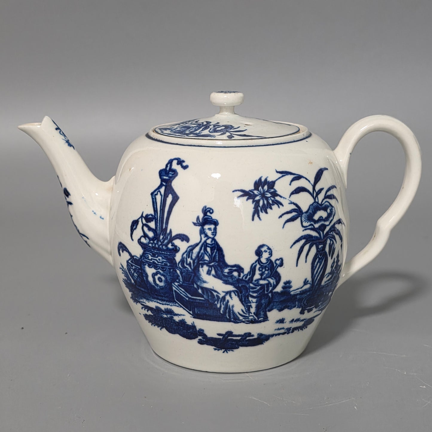 Worcester 18thc Blue And White Teapot La Terre Pattern