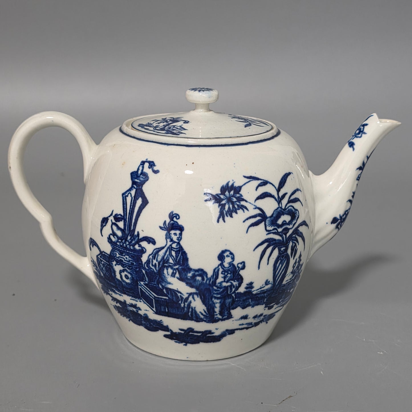 Worcester 18thc Blue And White Teapot La Terre Pattern