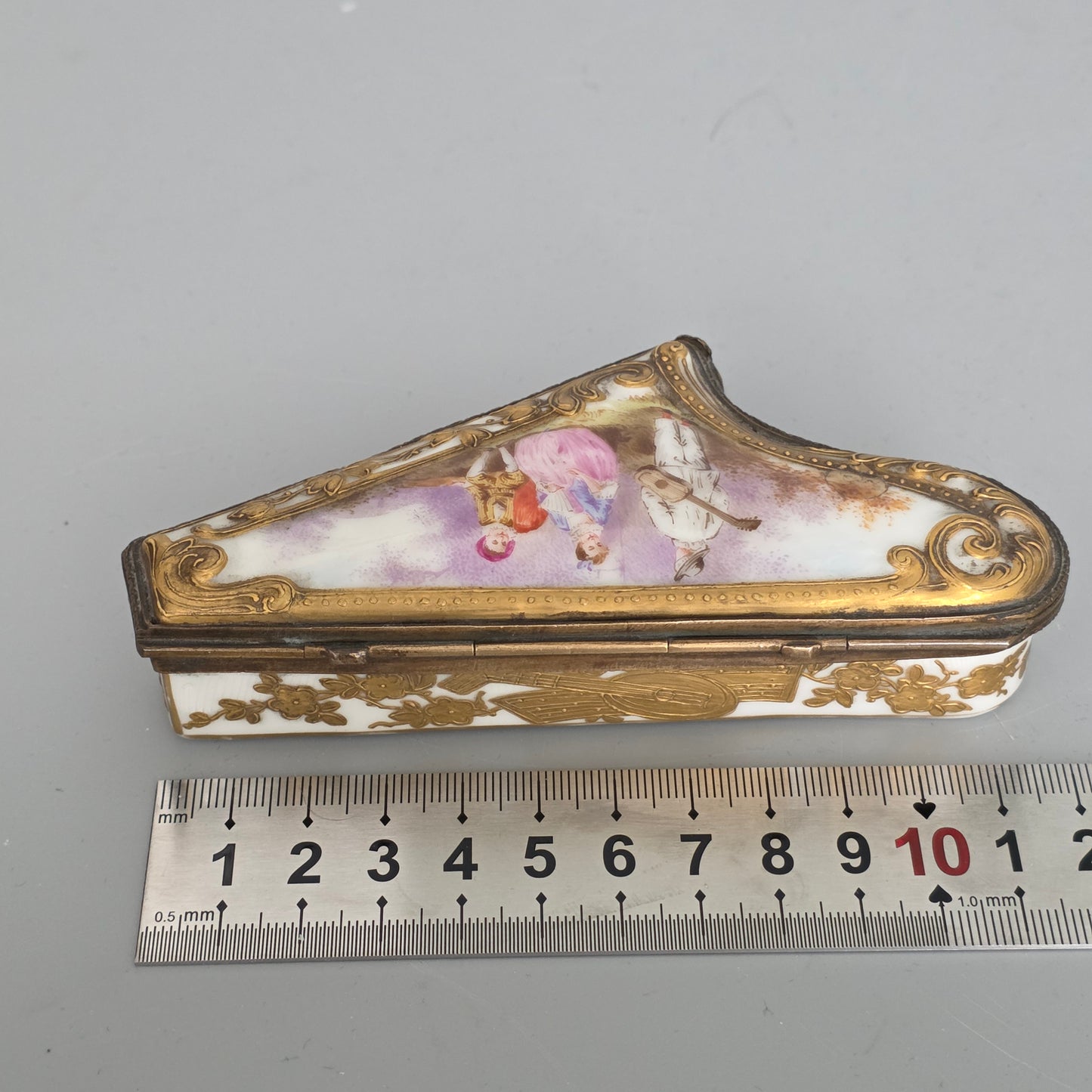 Rare 19th Century French Porcelain Snuff Box – Harp Form – Hand Painted
