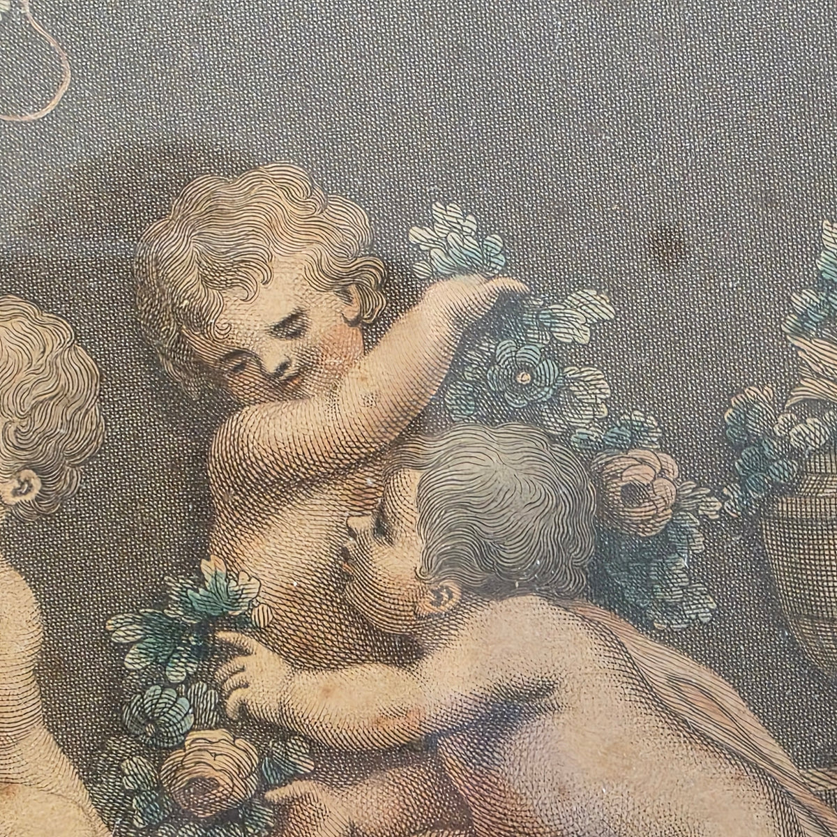 Pair of antique Bartolozzi cherub prints, in gilt wooden frames 25.5cm
