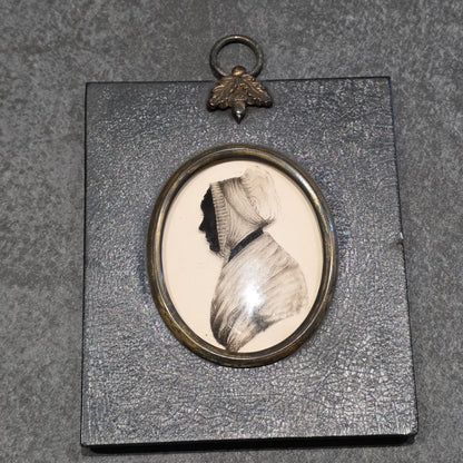 Antique Georgian reverse painted Silhouette Miniature 'Mrs Grace Williams' C1804