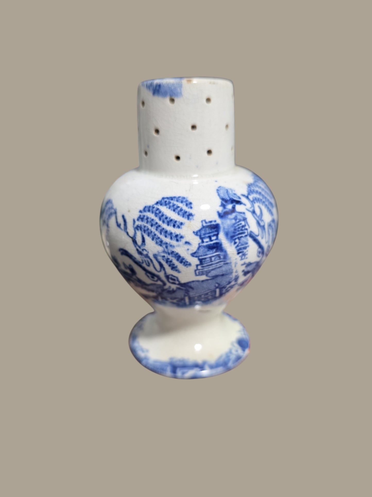 Antique English Pearlware Pepper Pot – Blue &amp; White Willow Pattern c1840