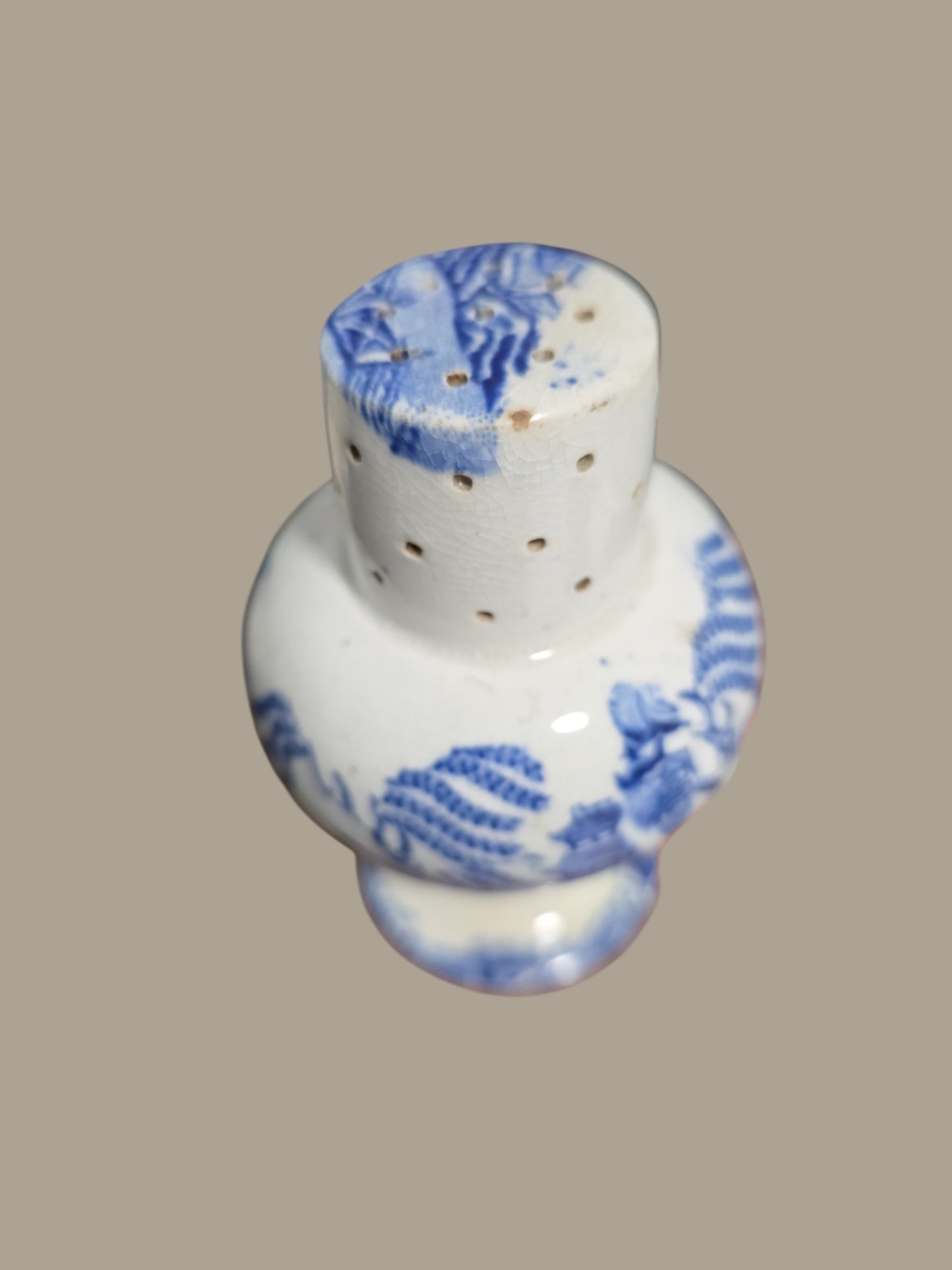 Antique English Pearlware Pepper Pot – Blue &amp; White Willow Pattern c1840