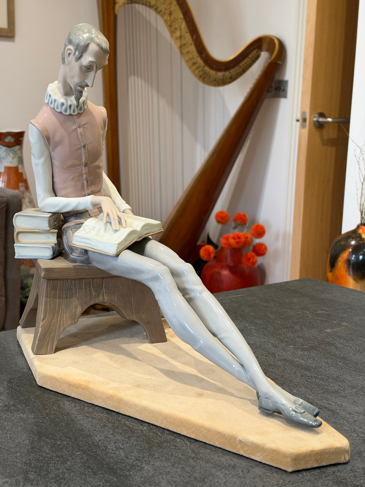 LLADRO Rare Don Quixote 47cm Figurine Seated Reading- Excellent Condition