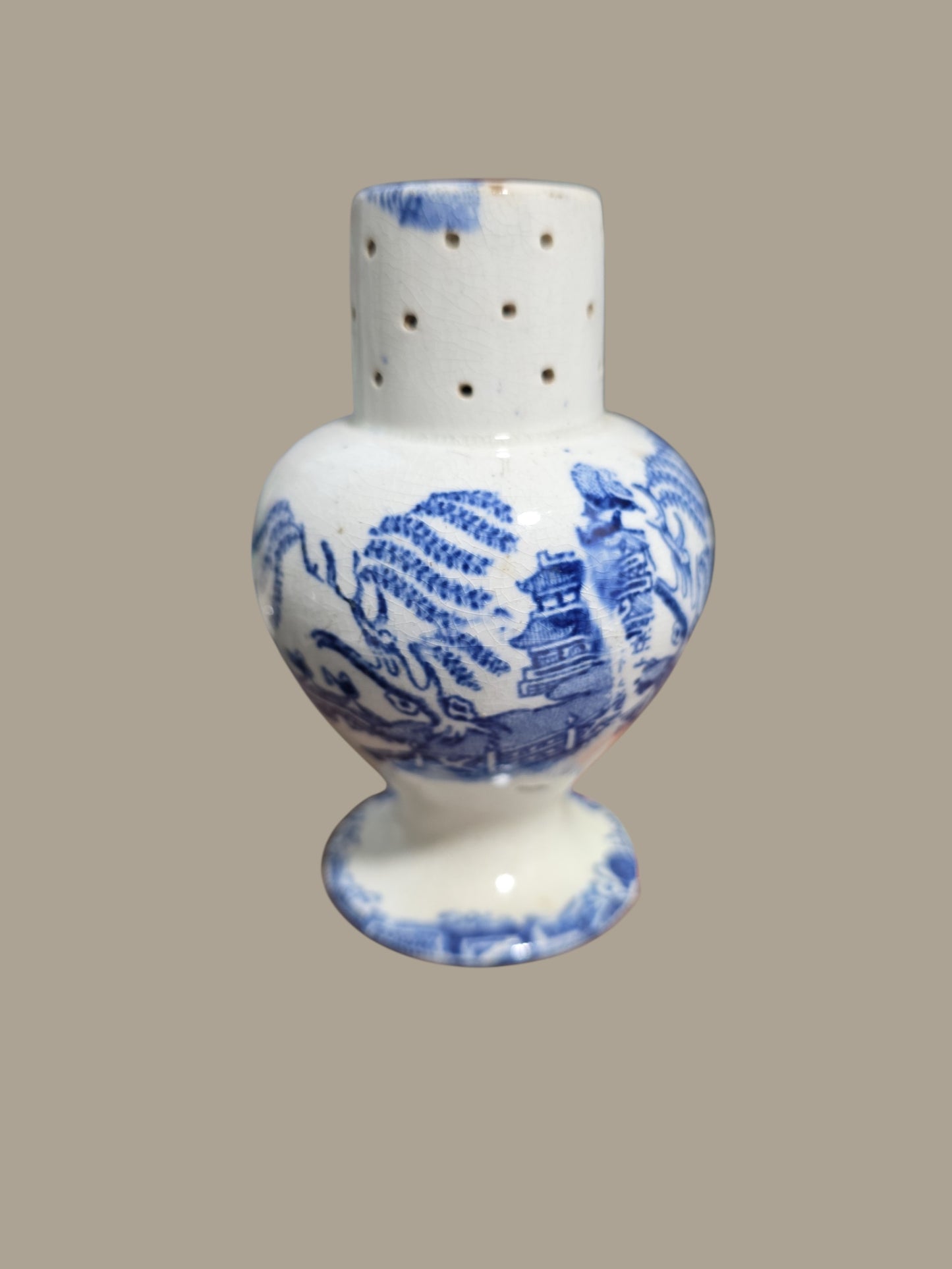 Antique English Pearlware Pepper Pot – Blue &amp; White Willow Pattern c1840