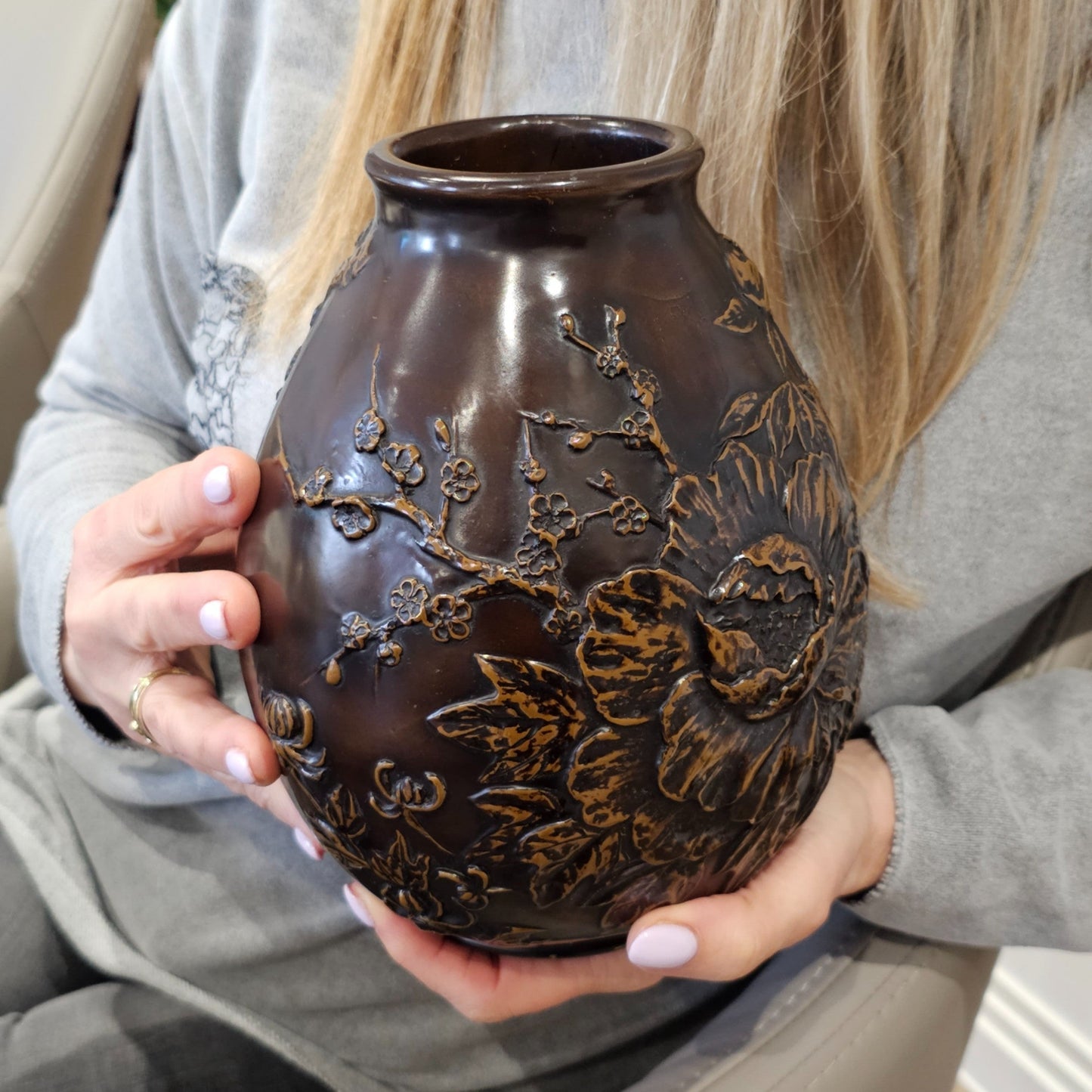 Stunning Pair Of Late 19th/early 20thc Oriental Bronze Vases - Signed