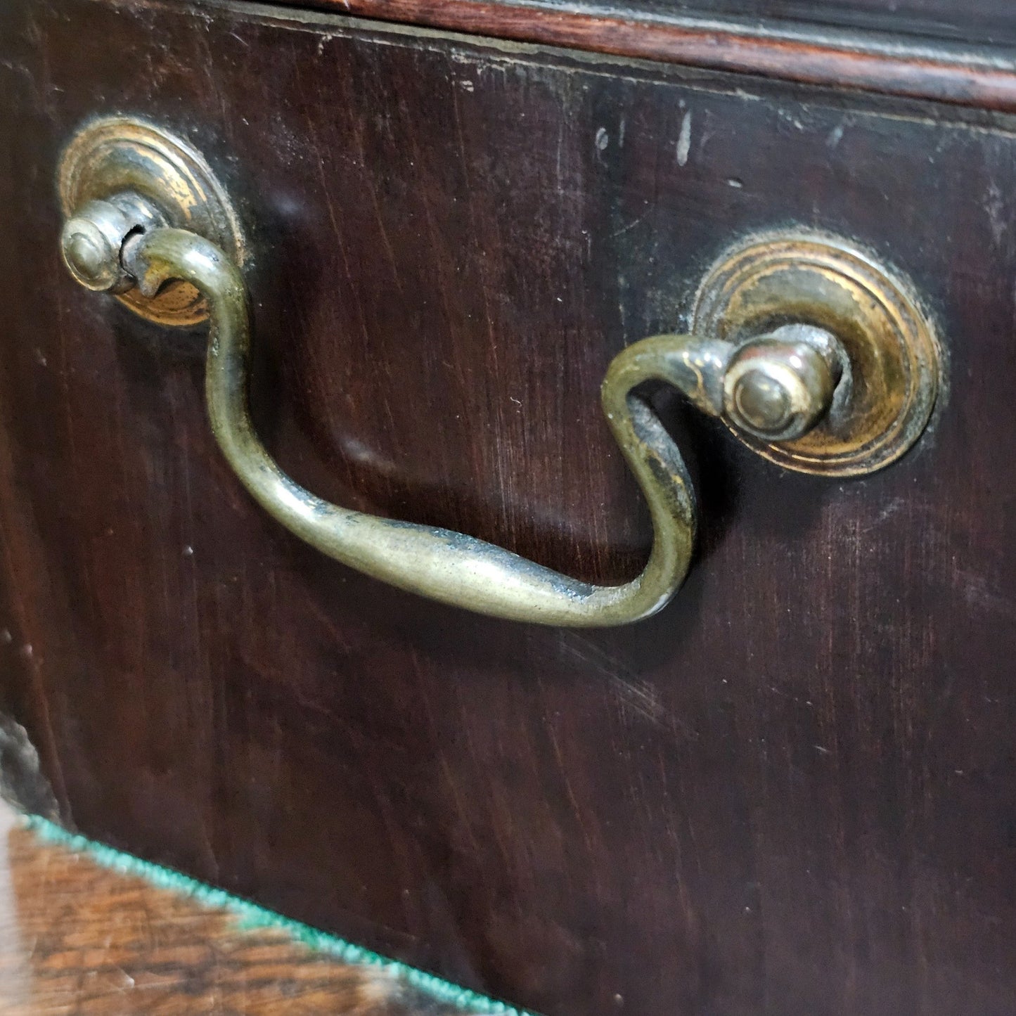 Georgian Mahogany Decanter Box C1820