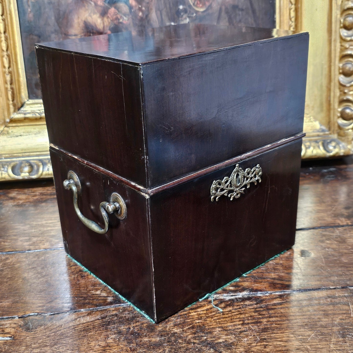 Georgian Mahogany Decanter Box C1820