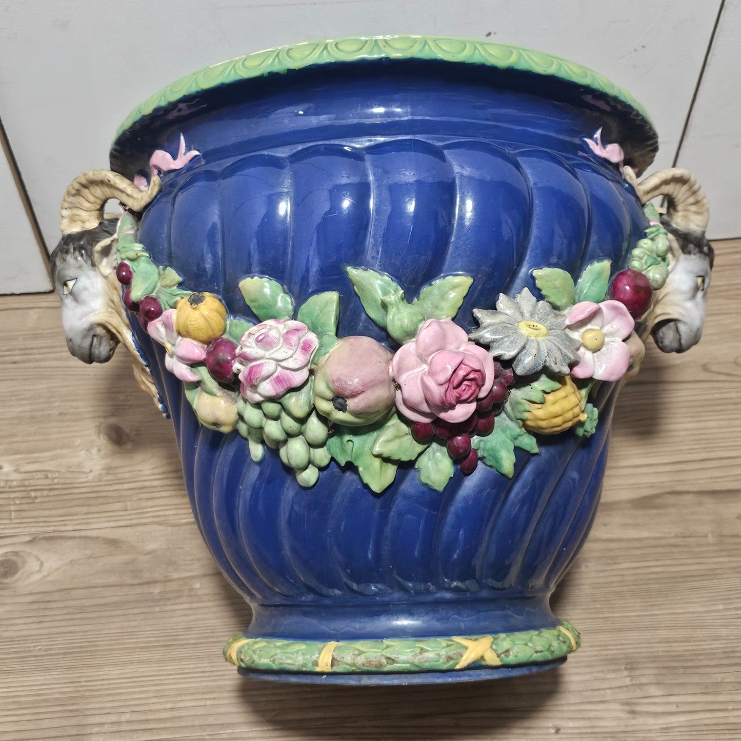 Huge Minton Majolica 'rams Head Garden Pot' Jardiniere C.1855 Designed By Baron Carlos Marochetti 49cm X 38cm