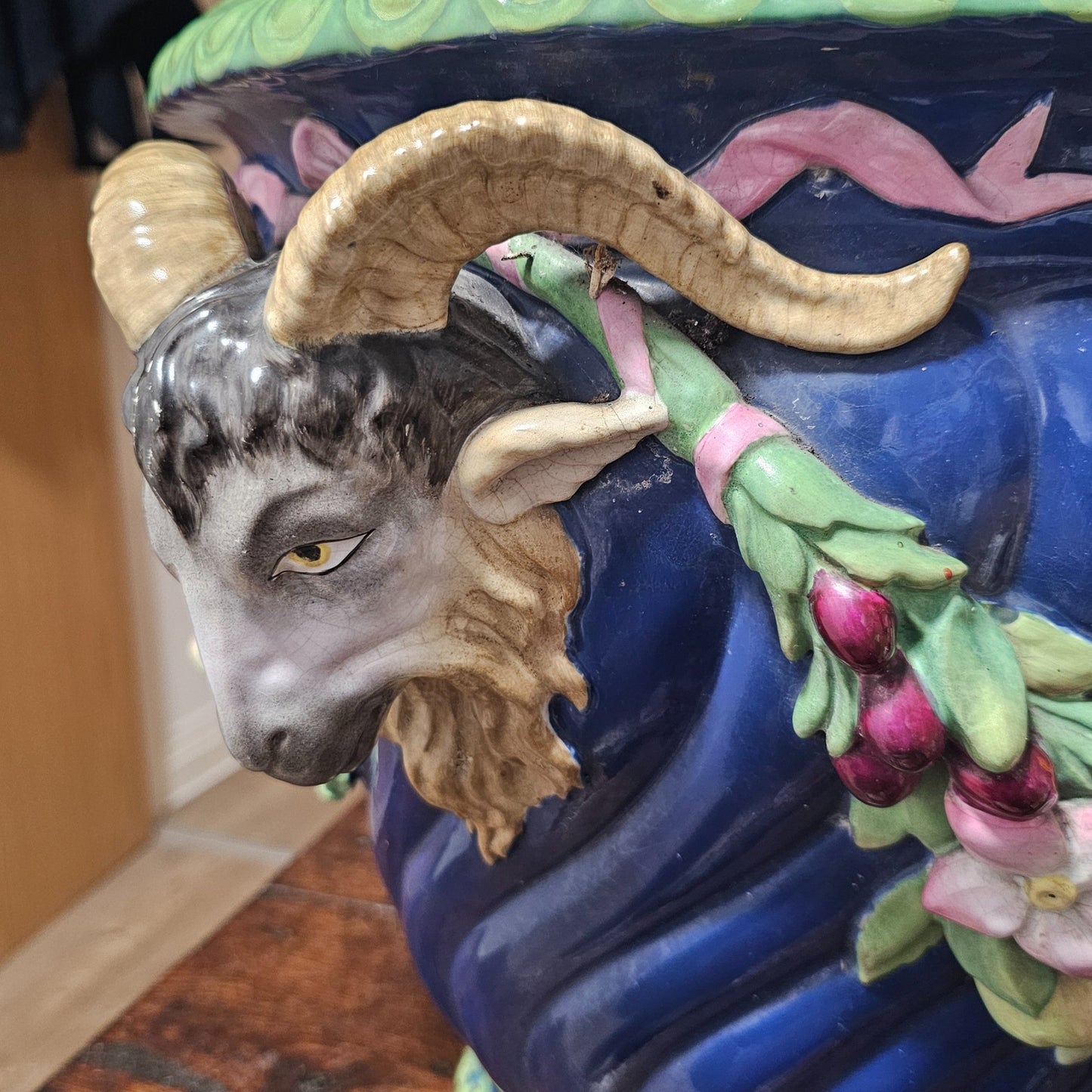 Huge Minton Majolica 'rams Head Garden Pot' Jardiniere C.1855 Designed By Baron Carlos Marochetti 49cm X 38cm