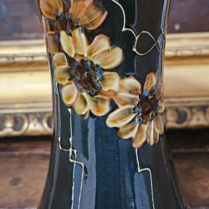 Rare And Interesting 'old London Ware' Secessionist Art Pottery Vase By The Irish Company J R Mally & Co (j R M & Co) - Christopher Dresser