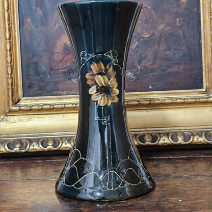 Rare And Interesting 'old London Ware' Secessionist Art Pottery Vase By The Irish Company J R Mally & Co (j R M & Co) - Christopher Dresser