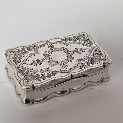 Exquisite Large Engraved Victorian Silver Table Snuffbox Robert Pringle & Son 1896